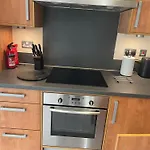 Birmingham City Apartment With 3 Bedrooms