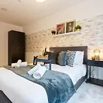 Camden Drive City Apartment