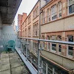 Lovely 1Bed Apartment With Balcony In Birmingham