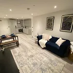 2 Bed 2 Bath In Digbeth