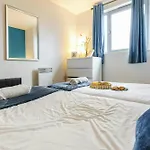 Central 2Bed,2Bath, Balcony Apartment Near New Street, Mailbox & Canals At Skyline Apartments