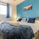 Central 2Bed,2Bath, Balcony Apartment Near New Street, Mailbox & Canals At Skyline Apartments