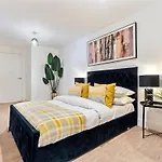 The Grand Central Penthouse - Luxury - Sleeps 4