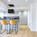 Luxurious Home For Long Term Stays
