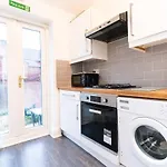 2-Bed Flat In Edgebaston