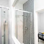 Elegant Flat With A Moseley View