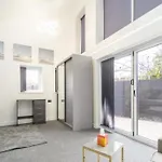New Modern Stylish Villa Near City Centre Birmingham, With Outdoor Hot Tub