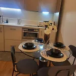 Spacious 2 Bedroom Flat In Birmingham City Centre