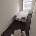 Homestay Near A Station And Park