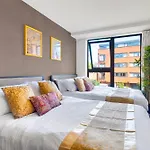 Thai Suite 28 Nights With Pool Table And Freepark