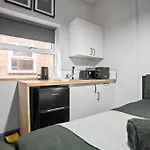 Warm Moseley Studio - 6