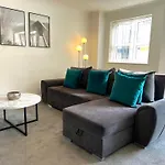 City Centre Escape - Stylish And Serene 1Br