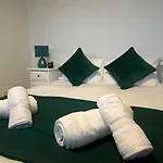 Stylish 3-Bedroom In Birmingham City Centre