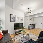 Spacious City Apartment In Birmingham