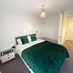 New 2 Floor Duplex With Pool Table & Sky Terrace