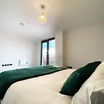 New 2 Floor Duplex With Pool Table & Sky Terrace