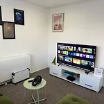 Birmingham Peculiar Apartment 2-Bedrooms