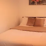 Stylish City Centre Apartment, 24-7 Secure Access And Free Wifi