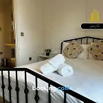Last-Minute Specials L Book It Now L Sleeps Up To 4 L 2 Bed 2 Bath - Gym - Prime Birmingham Location L Jvt Short Lets