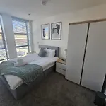 2 Bedroom City Centre Apartment!