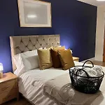 Pride Weekend City Apartment With Balcony And Parking