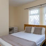 Birmingham Guest House 7