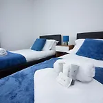 Diamond - Sapphire House