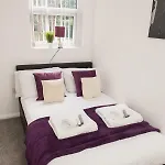 Moseley Mews Village Suites - Purple