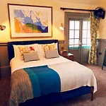 Frederick Street Townhouse