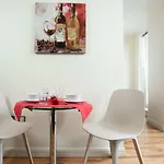 Arcadian City Center Studio Apartment By Hf Group