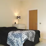 Studio @ 108 Heritage Court