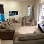 Treetops Flat2 Hall Green B28