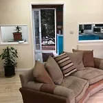 Treetops Flat2 Hall Green B28