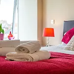 The Clement Qube Apartment