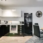 Diamond - Postbox Apartment 1