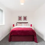 Birmingham Estate III By Prime Stays