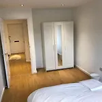 Bell Court Private Apartment