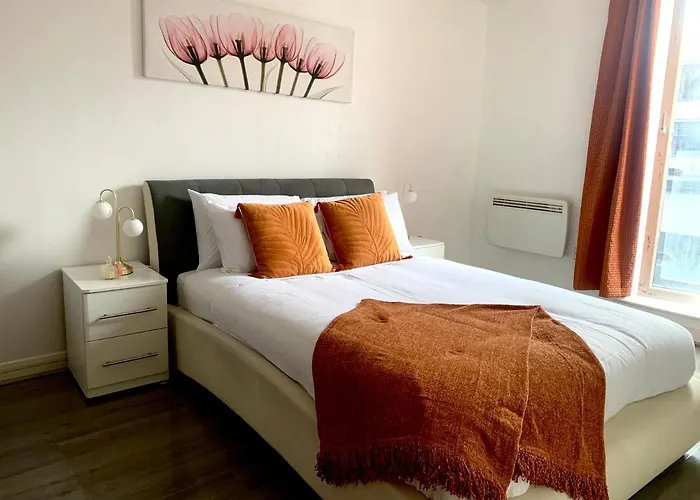 New Refurb Two Bedroom Apartment, Arcadian B\'Ham