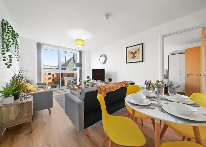 Moda Stays - Helena Street Apartments