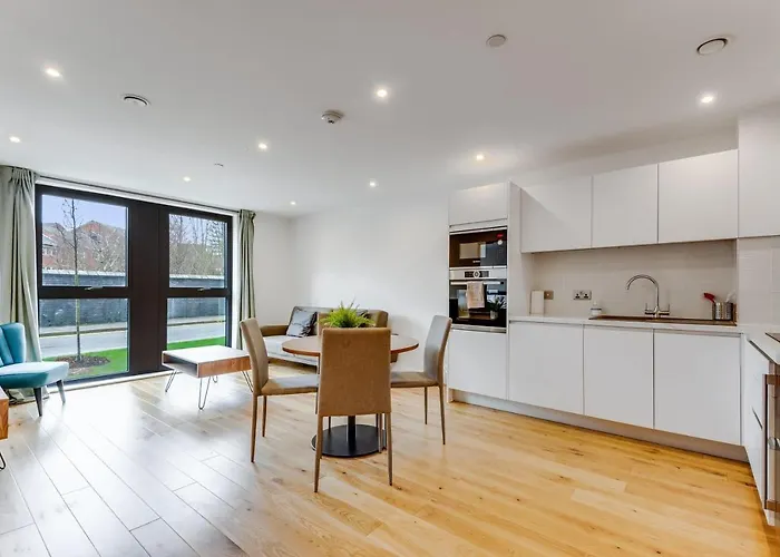 Superb Central 1 Bedroom Birmingham Apartment