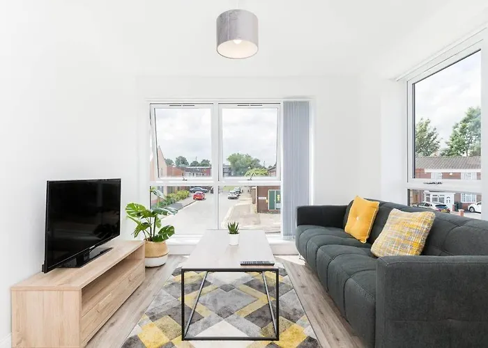 Sunlight City Centre Flat With Free Parking