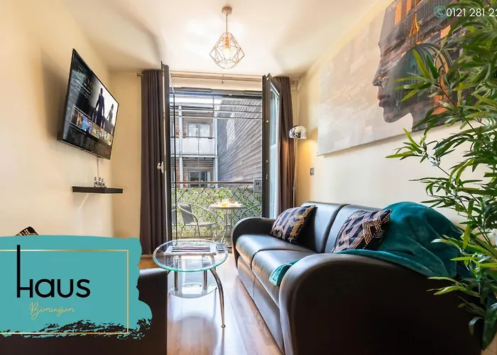 Haus City Centre Apartment - Balcony - Secure Parking - Arcadian