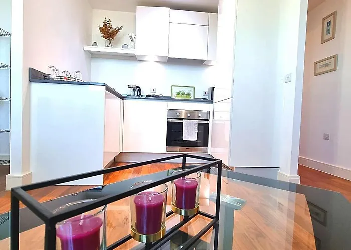 Luxury Central Apartment