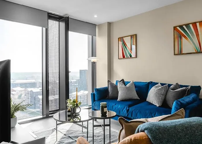 The Moda Mercian - 1 Bedroom Luxury - Cinema - 24 Hour Gym - Sky Lounge - Roof Terrace