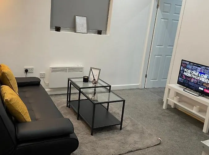 Apartment In Bham City Centre Free Parking Sleeps 3