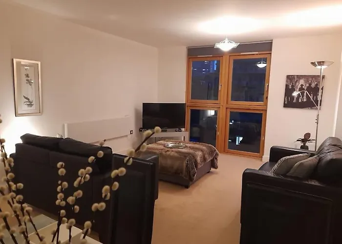 Centrally Situated 1 Bedroom Apartment!