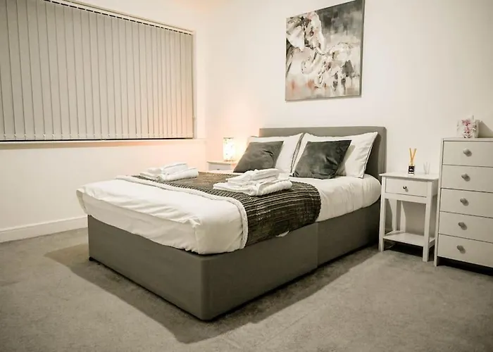Luxury 2 Bedroom Apartment
