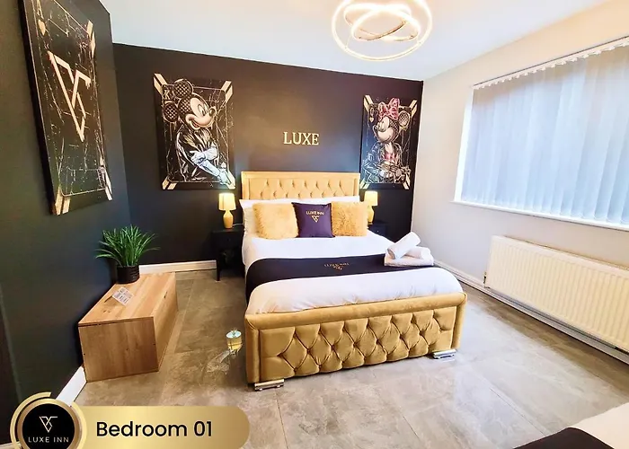 Nr Birmingham City Centre, 5 Bed, Luxe Inn