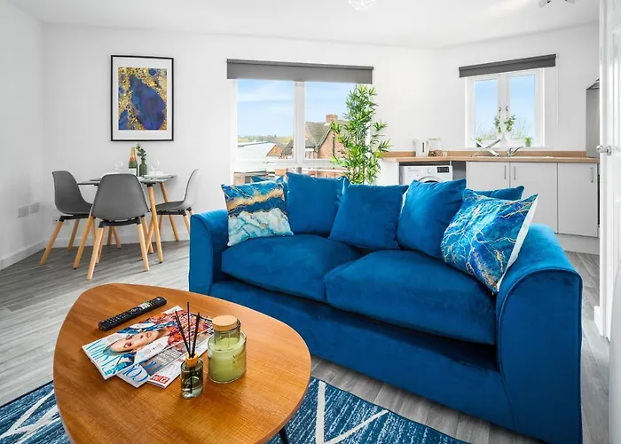Luxury Two Bedroom Apartment - Parking - Smart Tv - Wifi