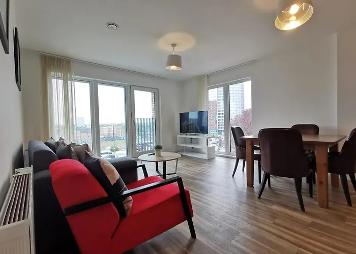 Spacious City Centre Apartments At Lexington Gardens By Hf Group